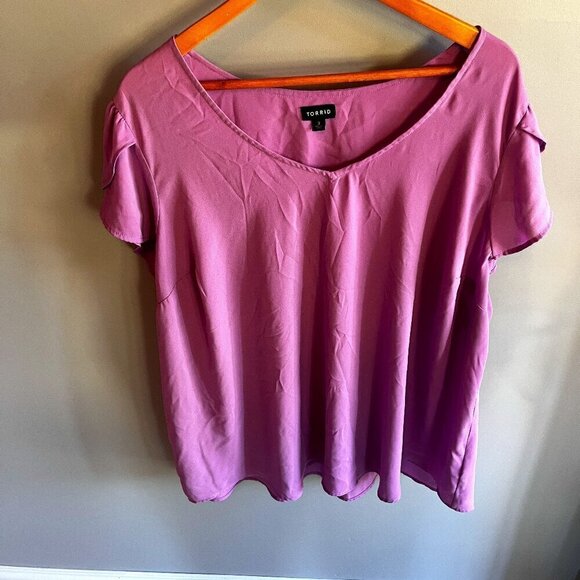 Torrid  Purple Blouse T-Shirt Flowy Size 3 Light Weight Business Casual Plus - Picture 2 of 8